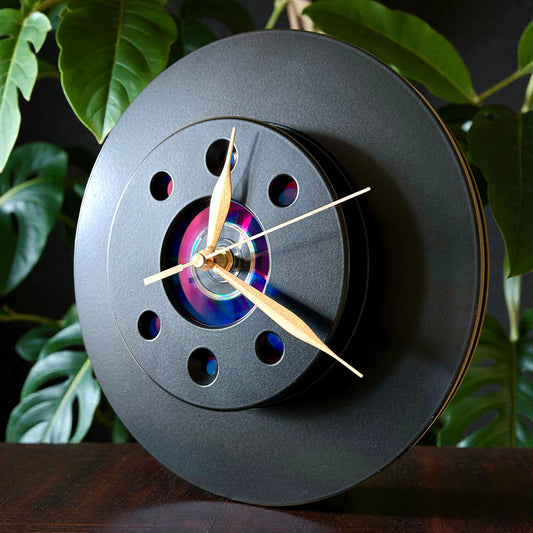 Brake disc clock with classic hands