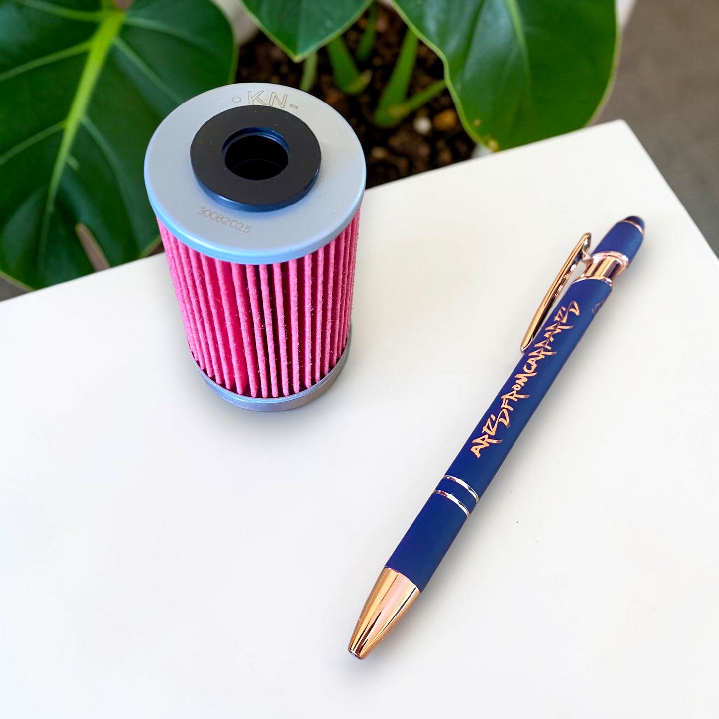 K&N Oil Filter Pen Holder