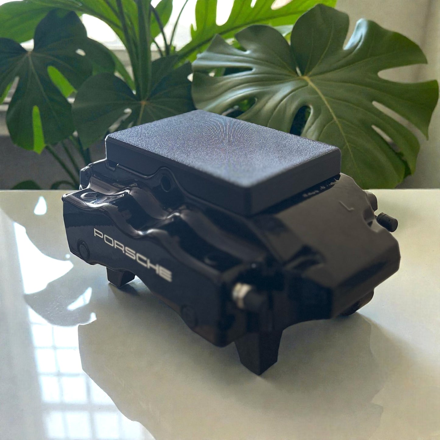 PORSCHE Brake caliper charger